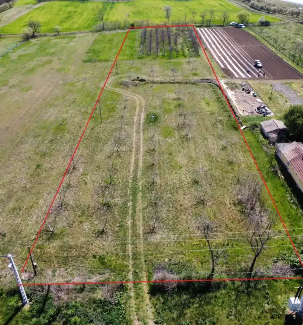 Eladó Építési telek, Heves 9819 m² 8.6 M Ft