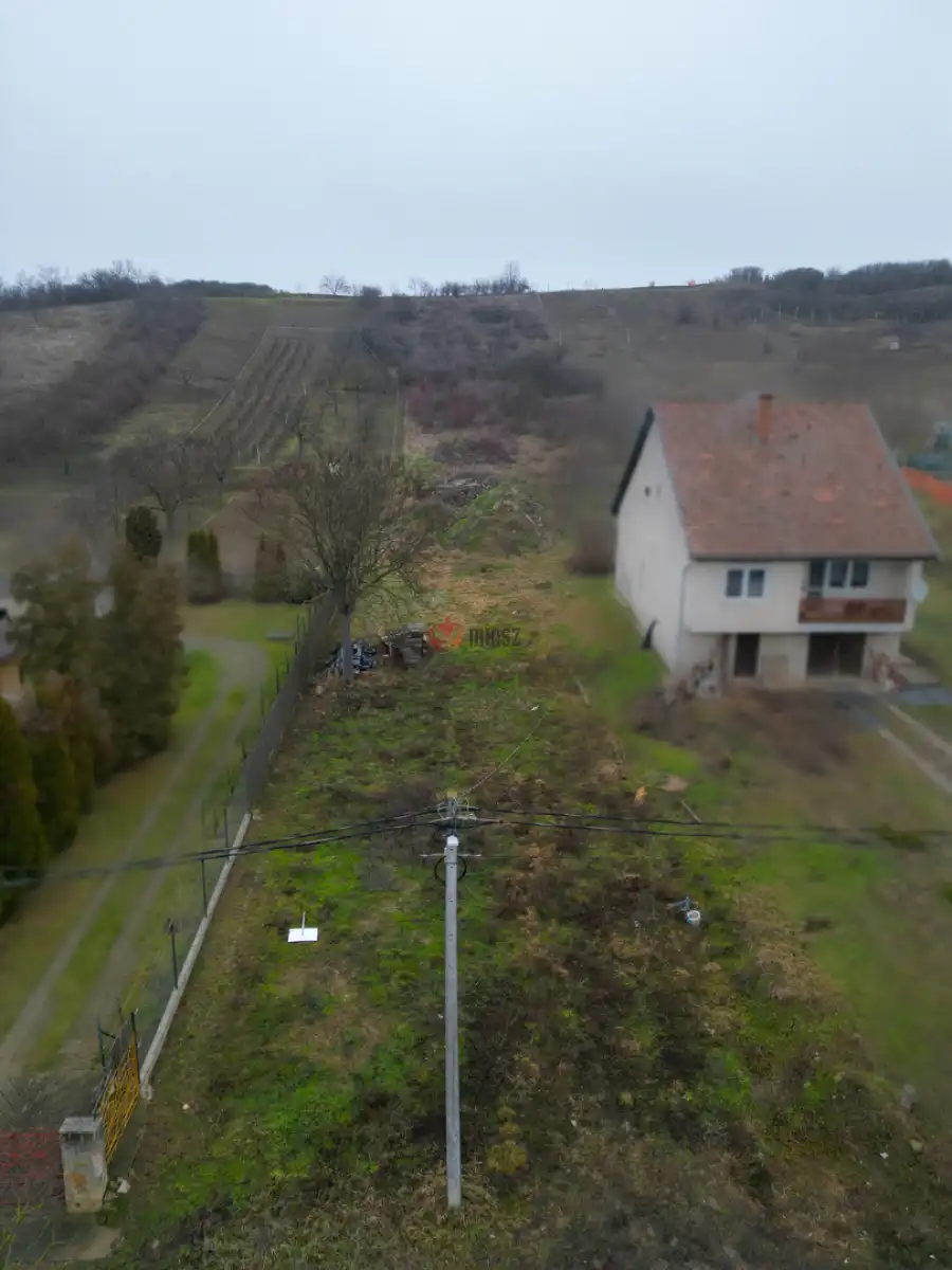 eladó  Építési telek, Rád