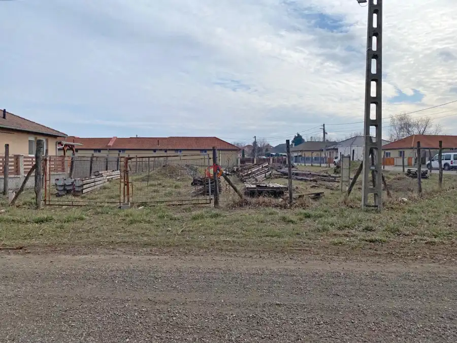 eladó  Építési telek, Székesfehérvár