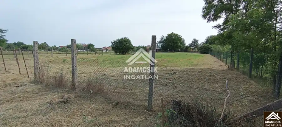 eladó  Építési telek, Újlengyel