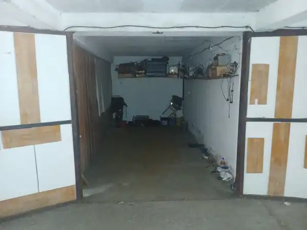 Eladó garázs, Nyíregyháza 12 m² 5.8 M Ft