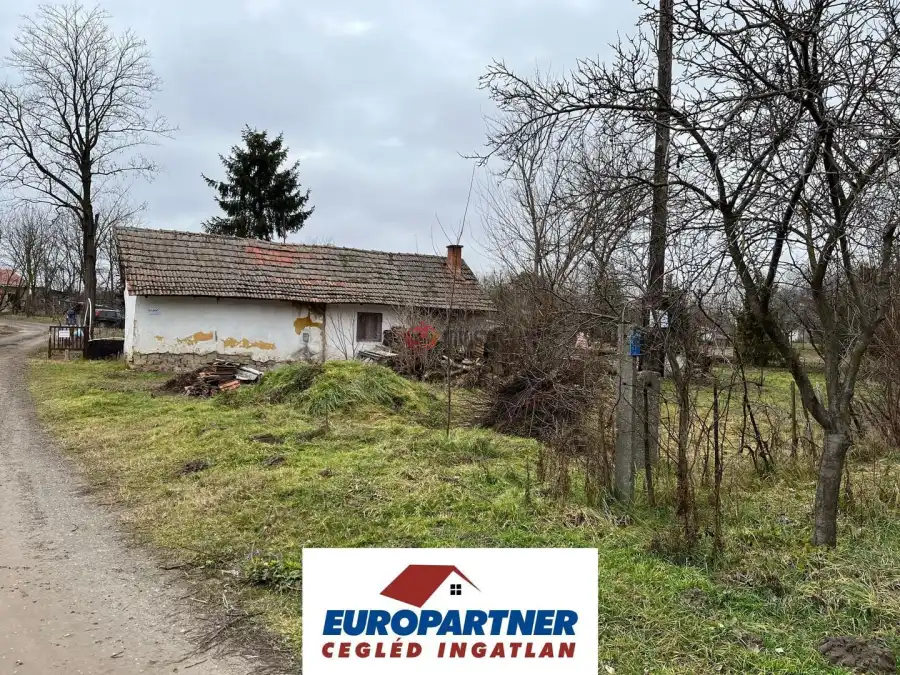 eladó gazdasági ingatlan, Cegléd