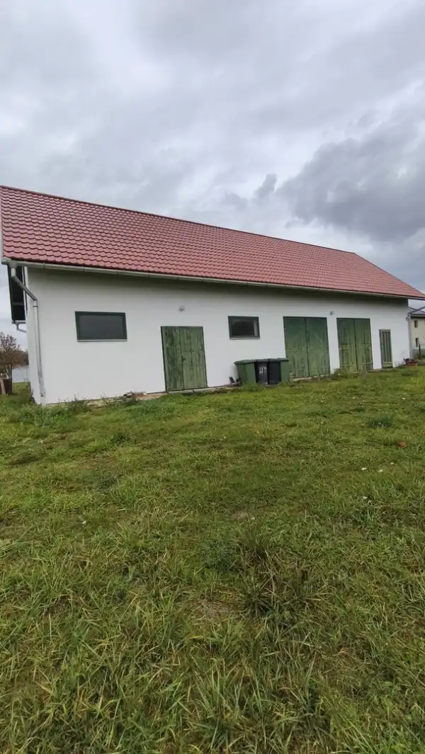 Eladó gazdasági ingatlan, Tök 237 m² 179 M Ft