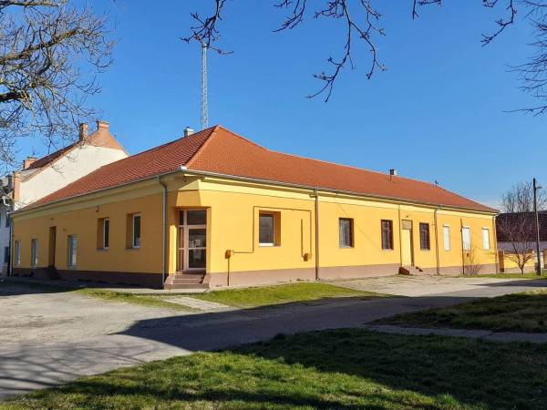 eladó ipari ingatlan, Bácsalmás