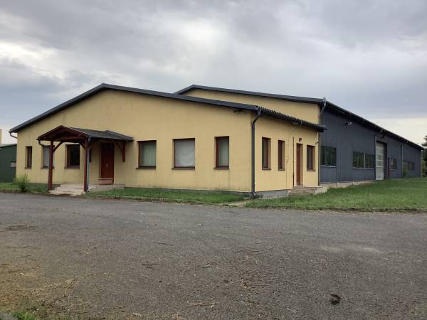 eladó ipari ingatlan, Csorvás