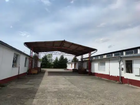 Eladó ipari ingatlan, Dunaföldvár 2000 m² 89.9 M Ft