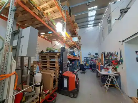 eladó ipari ingatlan, Nagytarcsa