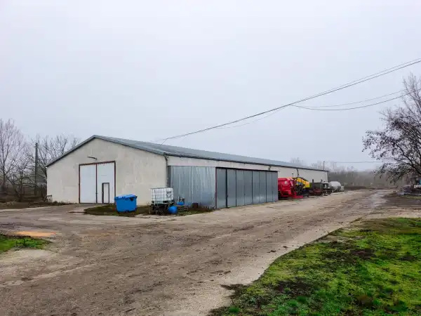 Eladó ipari ingatlan, Paks 1213 m² 150 M Ft