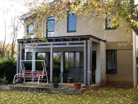 eladó ipari ingatlan, Solymár