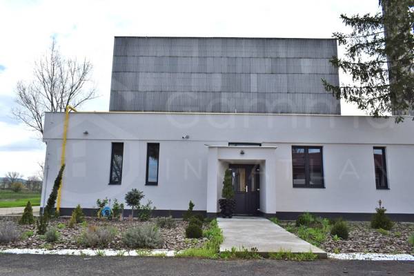 eladó ipari ingatlan, Szerencs
