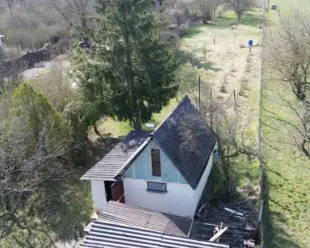 eladó mezőgazdasági ingatlan, Oroszlány