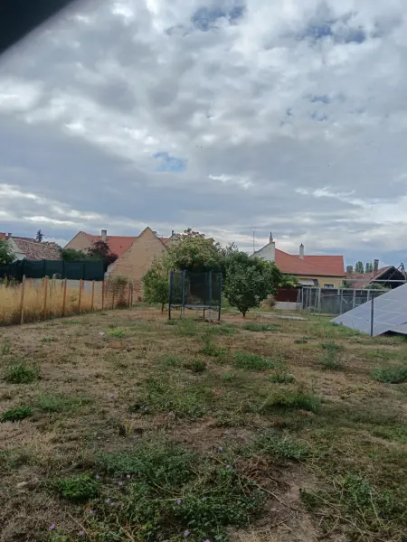 eladó telek, Győr