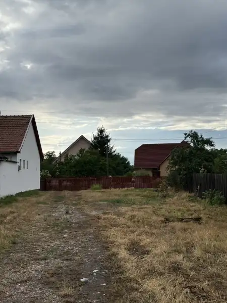 eladó telek, Kaba