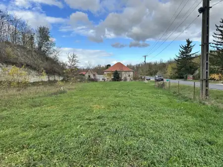 eladó telek, Nádasdladány