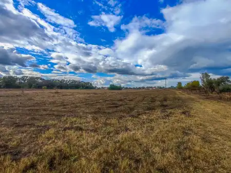 eladó telek, Örkény