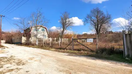 eladó telek, Vác