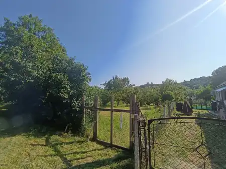 eladó telek, Zsujta