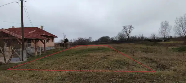 Eladó Üdülő, Tóalmás 278 m² 3.9 M Ft