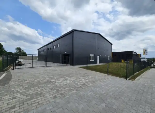 Eladó újszerű ipari ingatlan, Gödöllő 567 m² 257 M Ft + Áfa