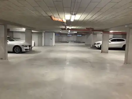 kiadó garázs, Békéscsaba