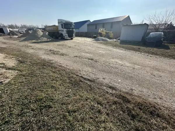 Kiadó Ipari és kereskedelmi telek, Szigetszentmiklós 3000 m² 450 E Ft/hó