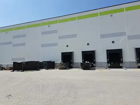 kiadó ipari ingatlan, Páty