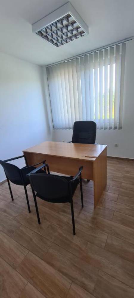 kiadó ipari ingatlan, Tata