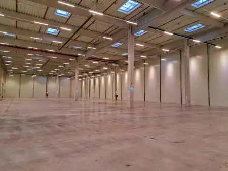 kiadó raktár, Budapest, XV. kerület